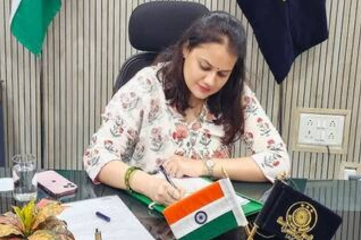 Barmer News: Collector Tina Dabi stopped night roaming in border villages