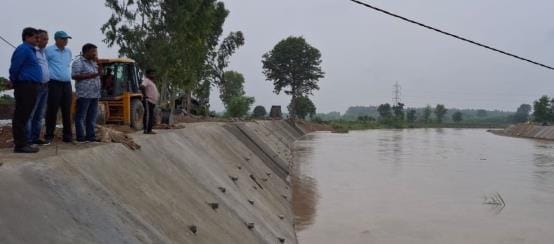 Bagul and Kailash rivers overflowed due to rain in the mountains