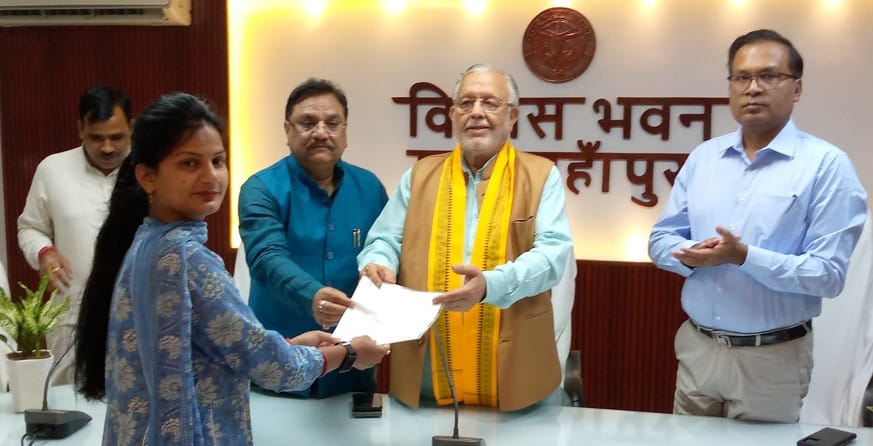 Finance Minister distributed appointment letters to Anganwadi workers and AYUSH doctors
