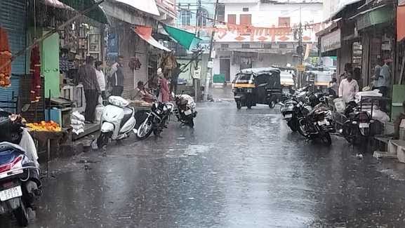 Monsoon Hits Meerut with 119 mm Rainfall, Streets Flooded and Farmers Relieved