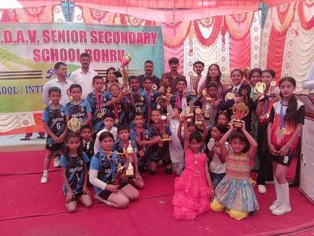 Sports and cultural competitions concluded at SDAV School Rohru