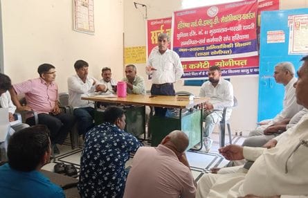 Employees brainstormed regarding preparations for the strike