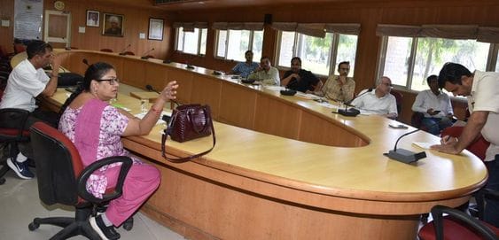 Science students will be able to do short courses in management and computers, will get employment opportunities.