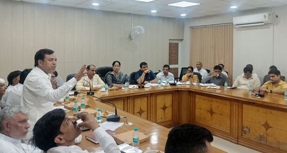 Issue of corruption raised in ZIP meeting, development work worth Rs 17 crore will be done