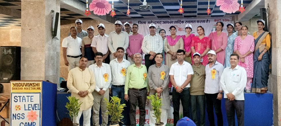 Tanvi, Karan and Shubham become best volunteers