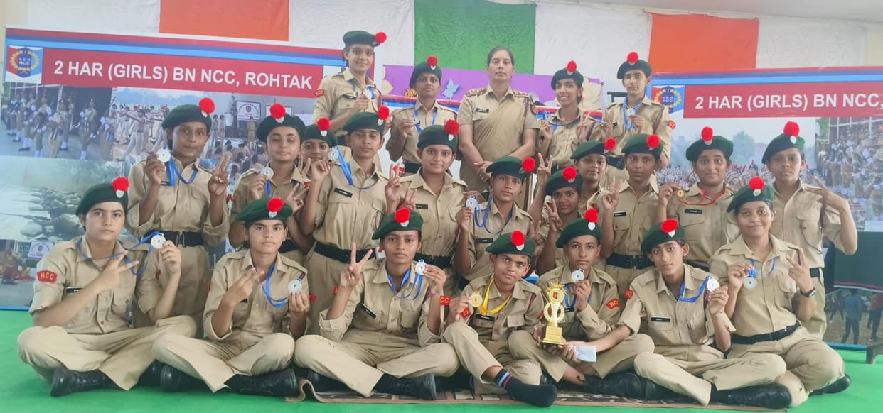 NCC cadet Chanchal was honored for being the best commander