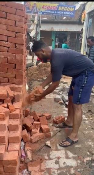 Use of substandard construction material, contractor accused of threatening