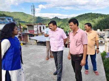 Inspection by the MLA.