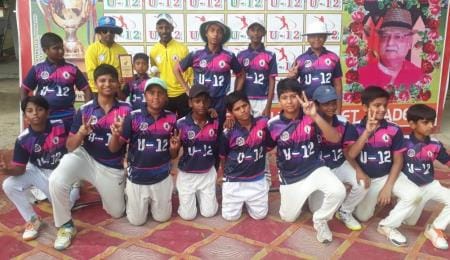 RJ Academy and HBEC won the match, Aditya Chaudhary and Alok took four wickets each