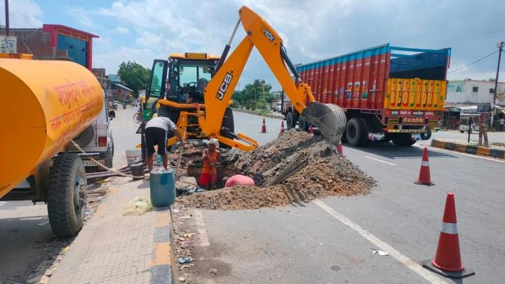 Construction of flyover on the highway in Patheria started, will get relief from traffic jam