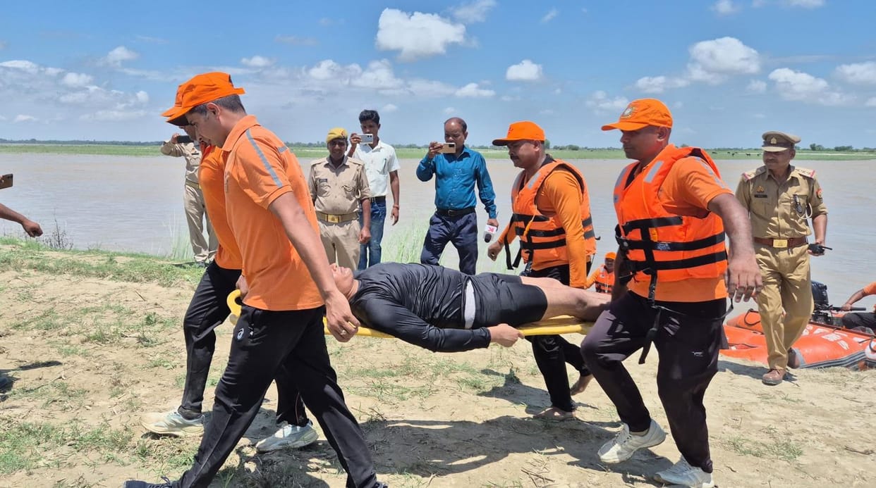 Rehearsals for prevention of drowning and flood in the river were conducted at three places