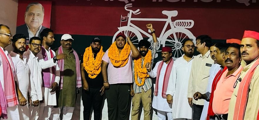 Welcomed the officials who came with Sankalp Padyatra