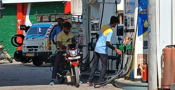 Ethanol-Blended Petrol and Older carbureted Vehicles: Risks, Effects, and Best Practices