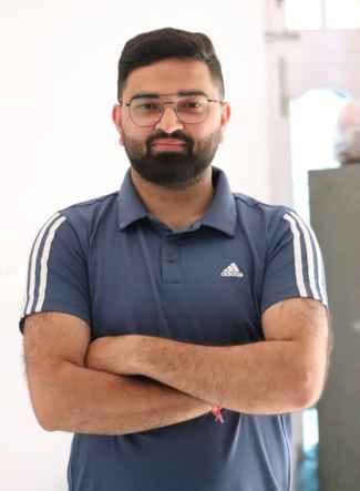 Vineet Kumar passed the State Public Service Allied Services Examination