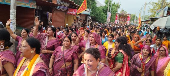 Devotees gathered in large numbers in Lord Jagannath's Rath Yatra