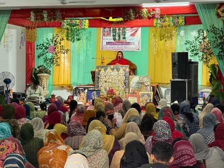 Man is in search of inner strength: Narrator Sadhvi Rajeshwari