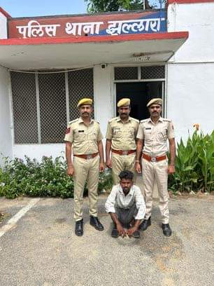 बकरियां चोरी के आरोप में गिरफ्तार आरोपी।