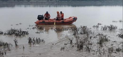 SDRF searched for the businessman in Chambal river