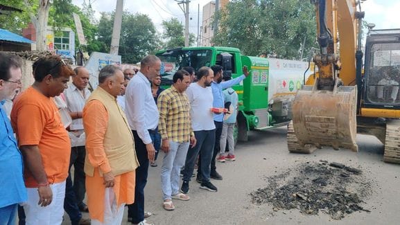 Connection work started to send Shambhu Dayal Disposal water to Kakroi Road STP.