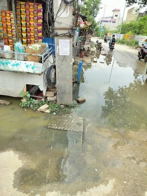 Shopkeepers are troubled by the problem of sewer overflow at Mehta Chowk