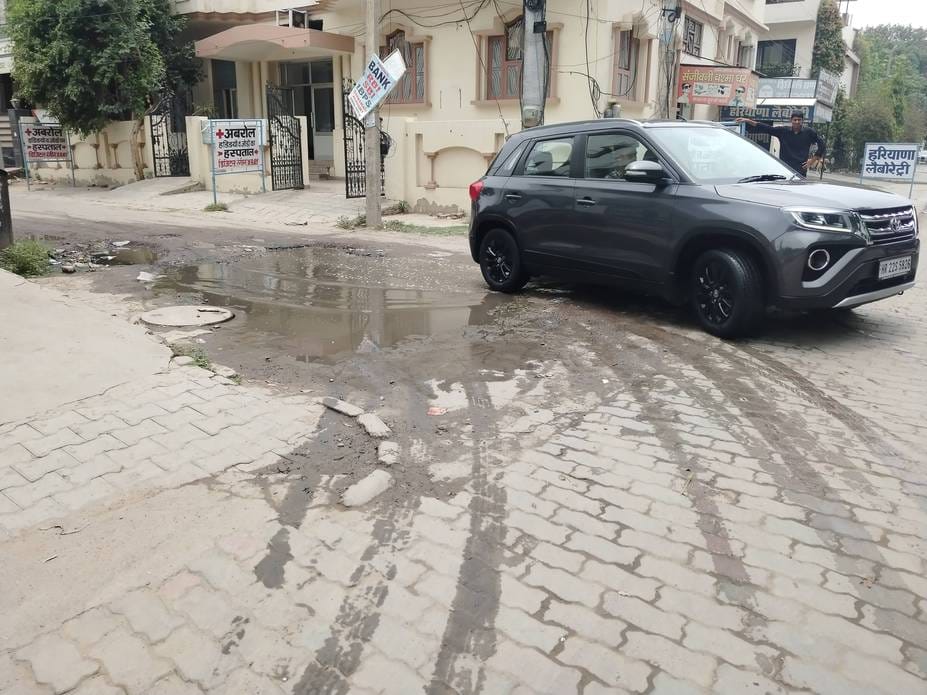 Bitumen layer will be laid in Modern Town after eight years