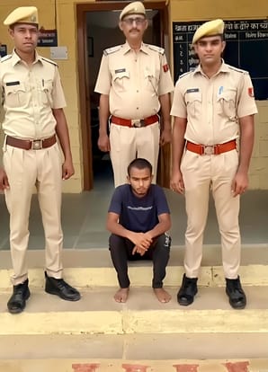 Jaisalmer: Accused who made old man's video viral arrested from Aligarh, cyber team took big action