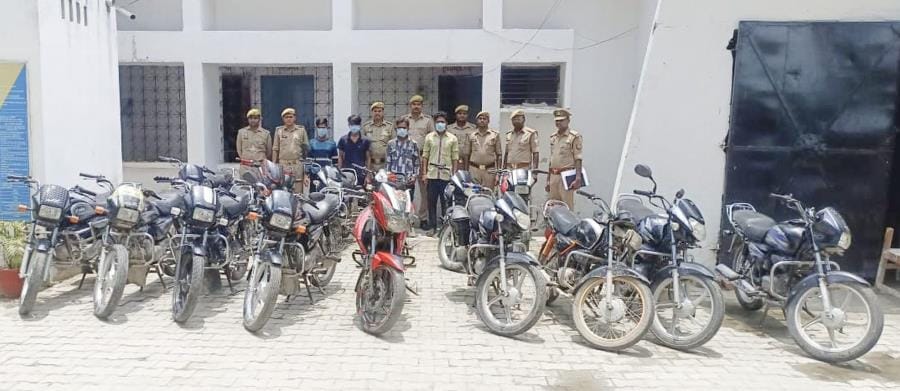 Four auto lifters arrested with 15 stolen bikes