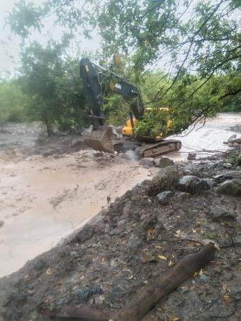 Debris came in Batangad, speed stopped for four hours