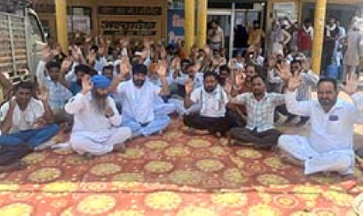 The villagers staged a sit-in protest for five and a half hours in Odha