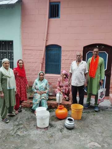Water shortage in Baradu village, getting only one bucket of water in half an hour.