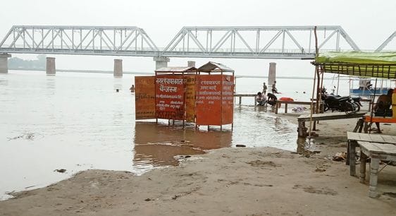 Ganga Water Level Is Rising In Kachla, Chasing Room Removed - Budaun ...