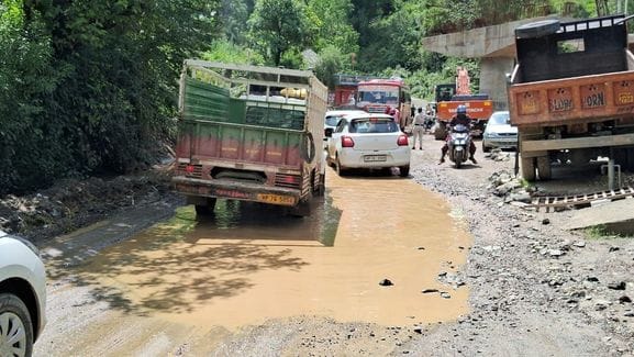 Now the 50 km journey from Jogindernagar to Mandi is completed in three hours