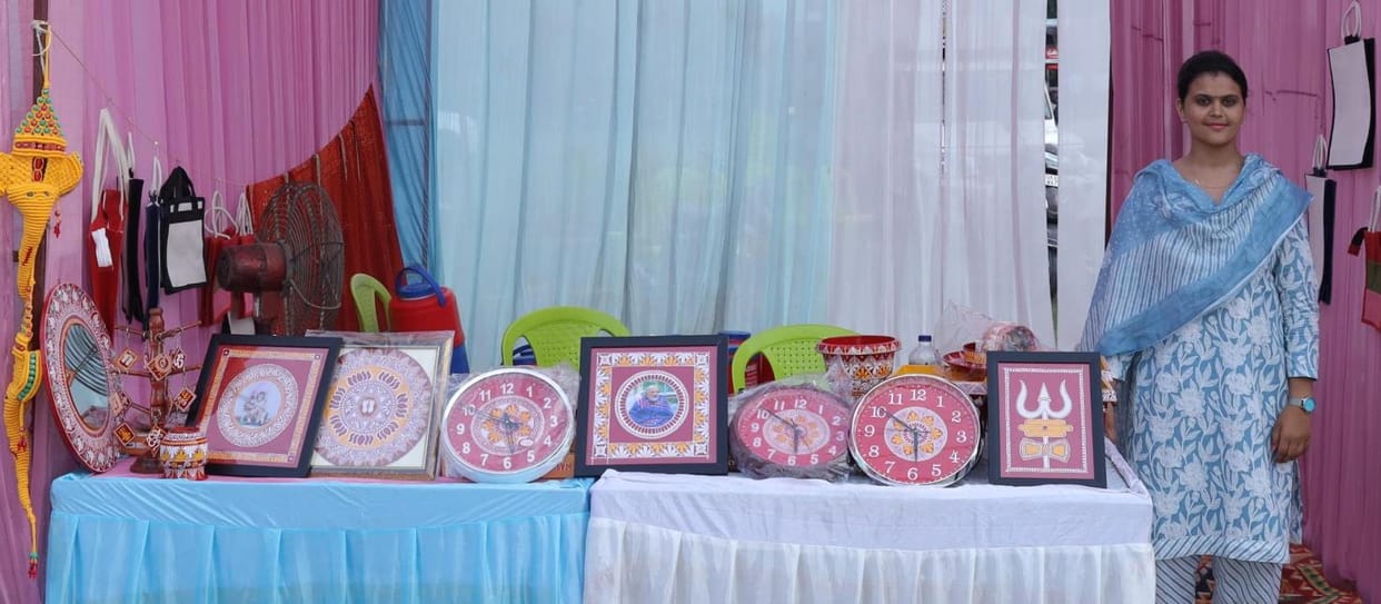 Nirmala is connecting others to self-employment by becoming self-reliant