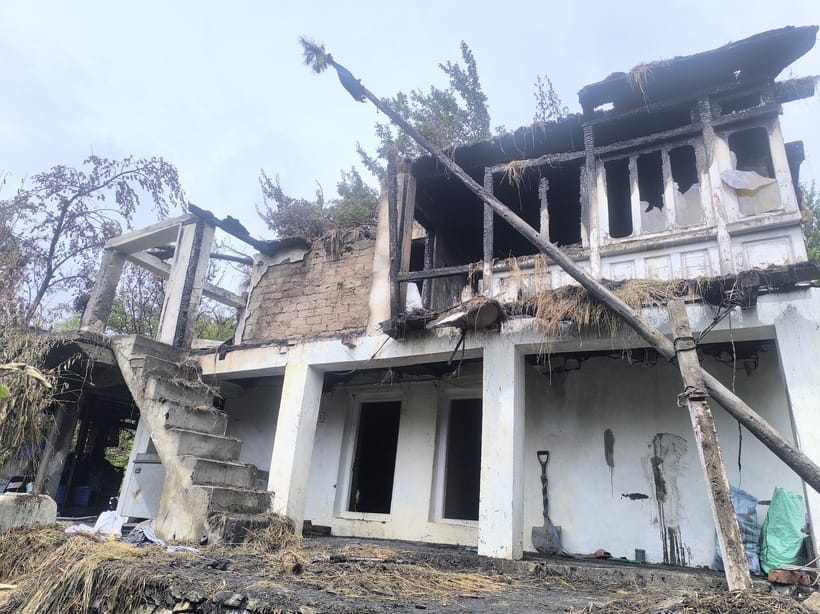 A two-storey house burnt down in Kalpa, apple orchards also suffered damage