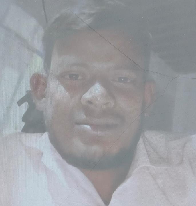 The condition of two workers who came to repair the house deteriorated, one died