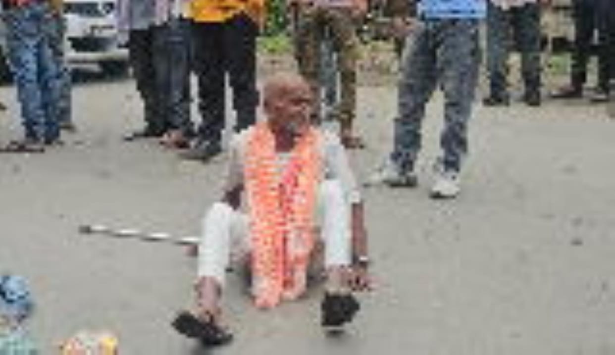 Buller crushes labourer riding a bicycle, causes his death