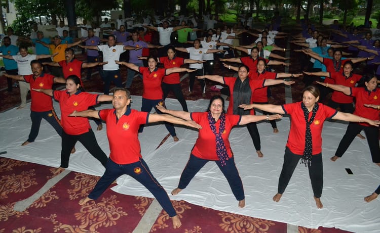 As Soon As The Day Dawned, The City Of Karna Got Absorbed In Yoga ...