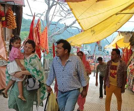 15 thousand devotees bowed down in the court of Balayogi