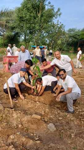 Plantation was done at the crematorium located at Nuni Sheikhpura