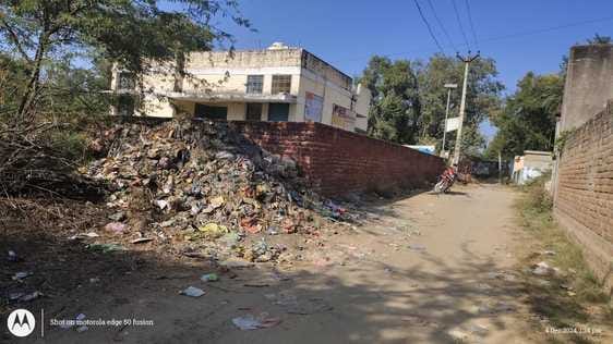 Villagers are fearlessly throwing garbage near PHC, fear of spreading disease