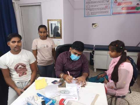 Viral fever patients increase, medicines in hospitals half-finished