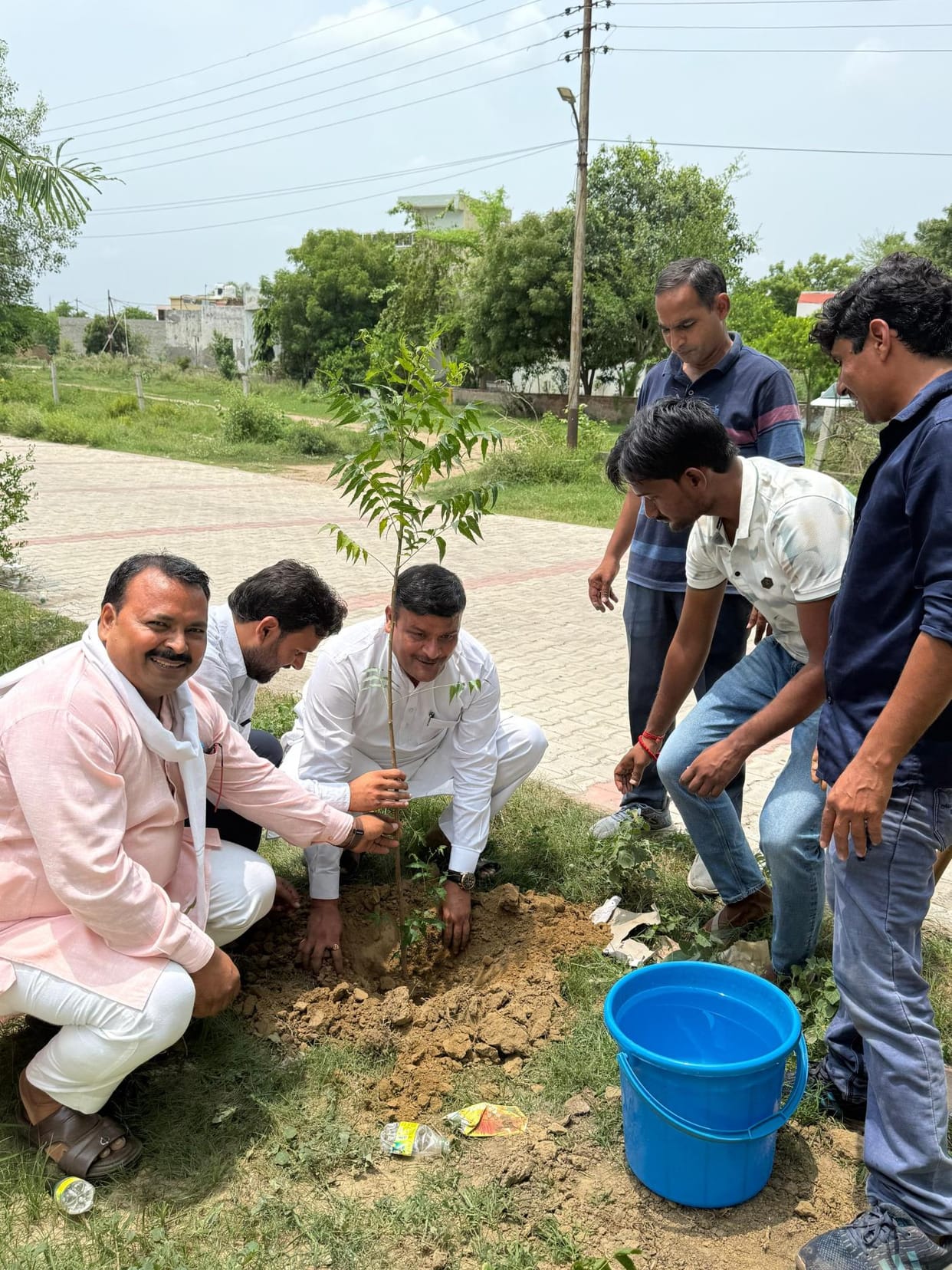 BJP members listened to Mann Ki Baat at booths, planted saplings