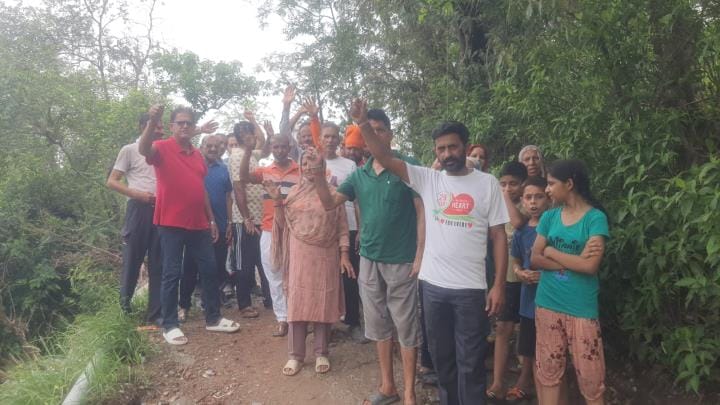 Road in Poor Condition, Protest