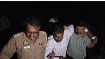 mainpuri news police encounter two injured