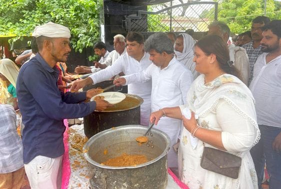 Bhandara and tree plantation in memory of social worker Shanti Devi