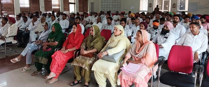 Sarpanch should play an important role in improving cleanliness ranking