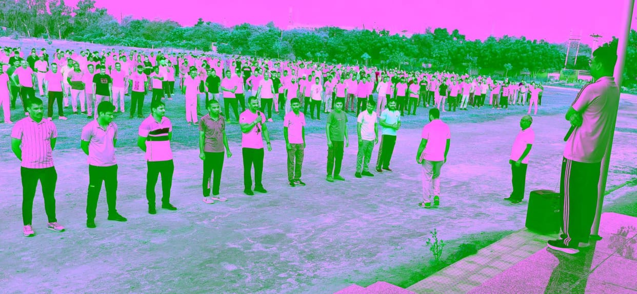 Police gave the message of discipline in the physical exercise session