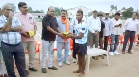 In junior category, Banda defeated Kharela and in senior category, Kharela defeated Banda