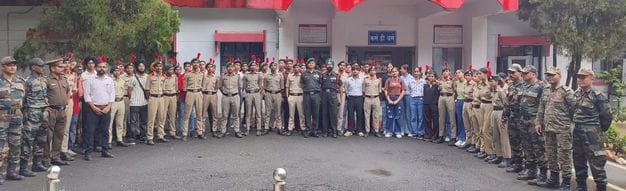 Students and cadets learnt about the lifestyle of soldiers