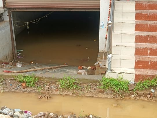 Four lane company came into action, blocked water drainage canal restored